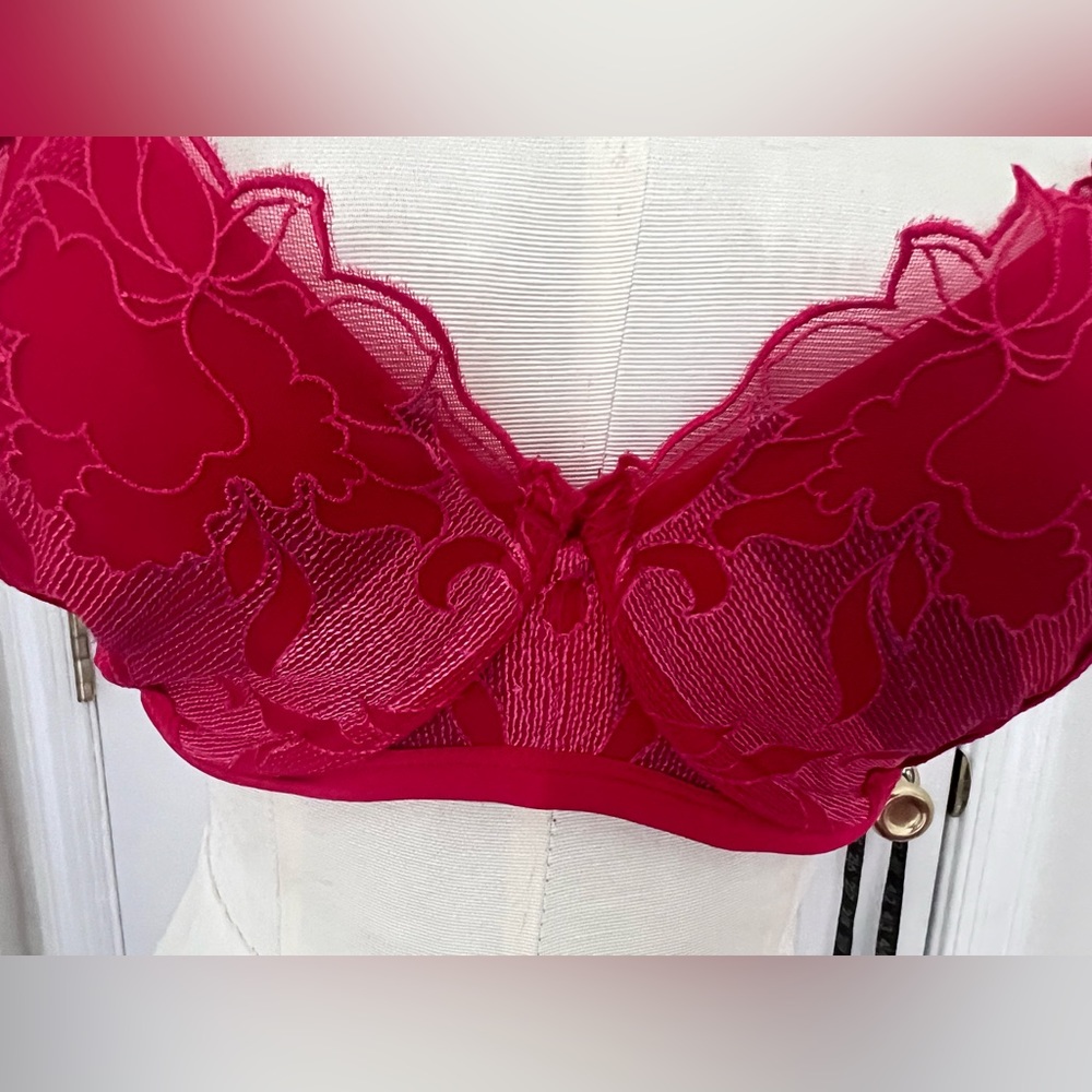 Natori 36D - Picture 4 of 5